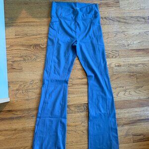 NWOT Blue Calvin Klein Flared Leggings